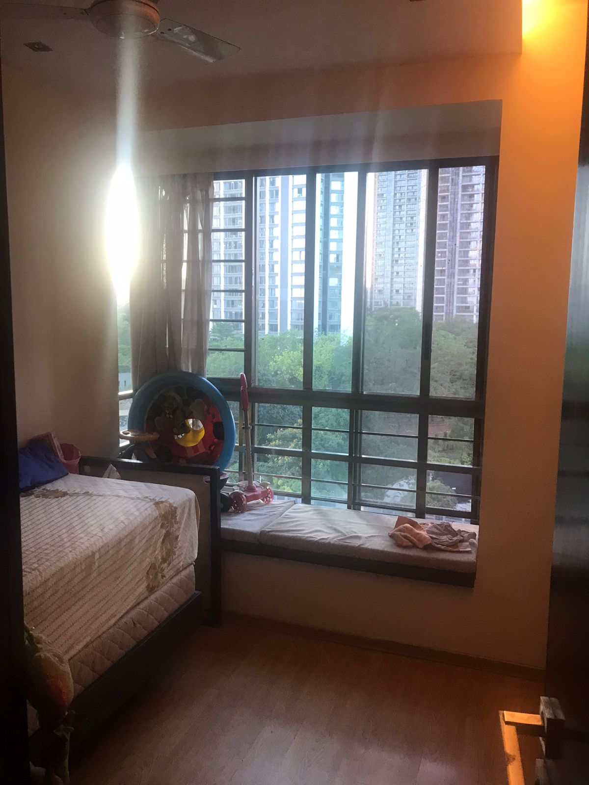 2.5 BHK Apartment For Sale in Oberoi Realty Woods