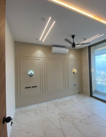 Room in 3 BHK Apartment at Indiabulls Sky Forest, Lower Parel – for Rent