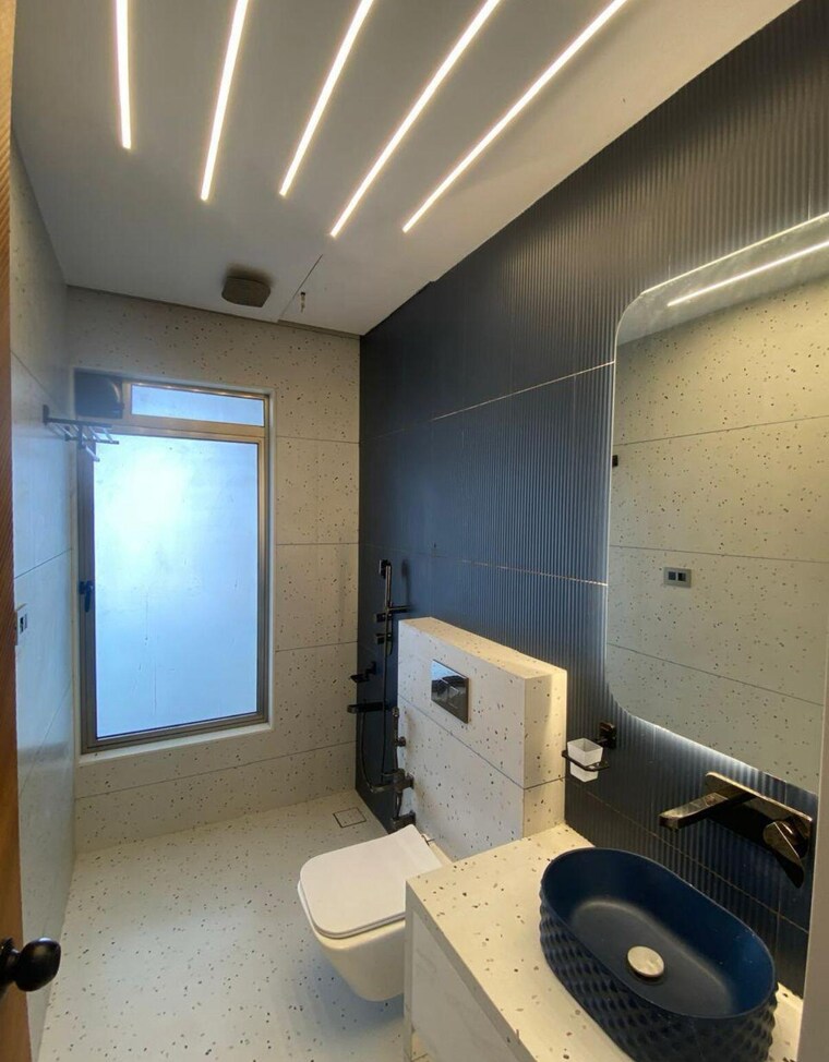 Bathroom, indiabulls-sky-forest 3 Bedroom 1921 Sq.Ft. Apartment In Lower Parel Mumbai 9396247