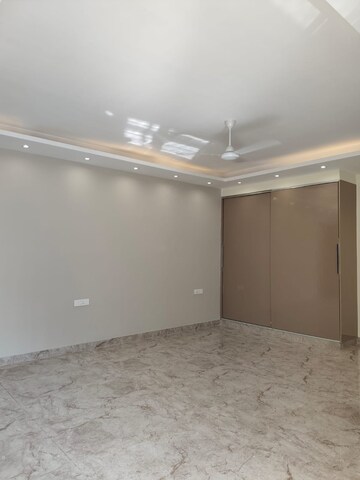 Room in 3 BHK Builder Floor at Sushant Lok 3, Sector 57 – for Sale