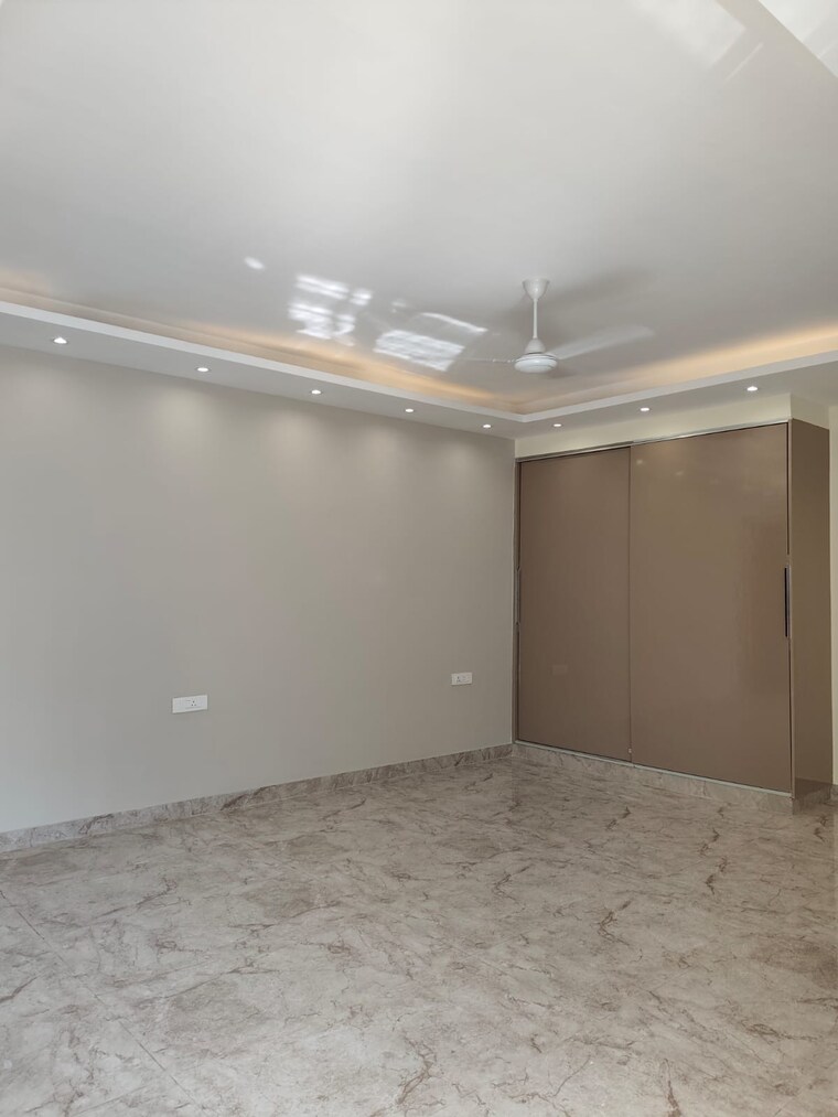 Room, sushant-lok-3 3 Bedroom 263 Sq.Yd. Builder Floor In Sector 57 Gurgaon 9396291