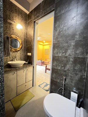 Bathroom in 3 BHK Builder Floor at Ameya Sapphire 57, Sector 57 – for Rent