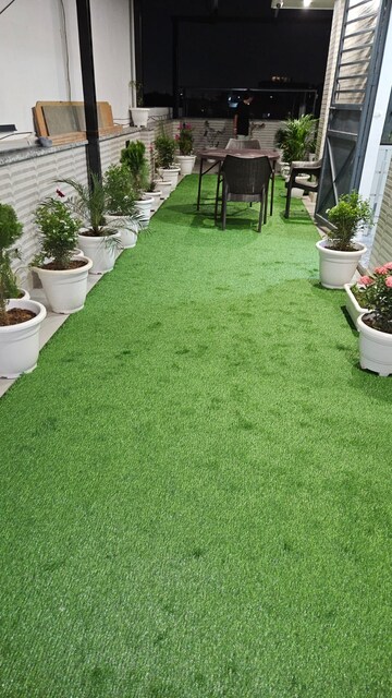 Parking in 2 BHK Builder Floor at Sector 40 – for Rent