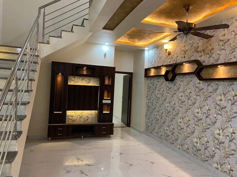 Living Room, sahastradhara road 3 Bedroom 300 Sq.Yd. Independent House In Sahastradhara Road Dehradun 9396315