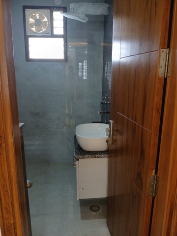 Bathroom in 3 BHK Builder Floor at BPTP District, Sector 81 – for Sale