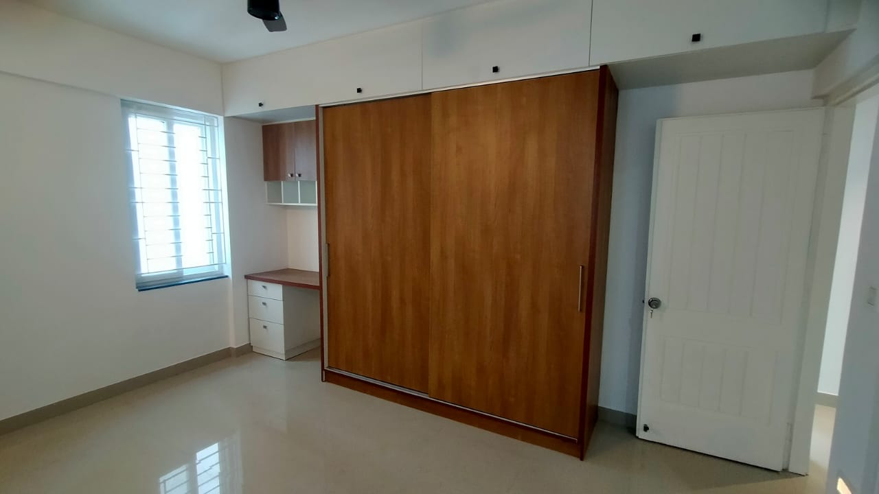 3 BHK + Pooja Room Apartment For Rent in Mittal Palms