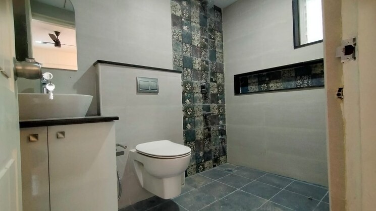 Bathroom, mittal-palms 3 Bedroom 1810 Sq.Ft. Apartment In Jakkuru Bangalore 9396321