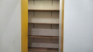 Furnished Amenities in 2 BHK Apartment at Lodha Amara, Kolshet Road – for Rent