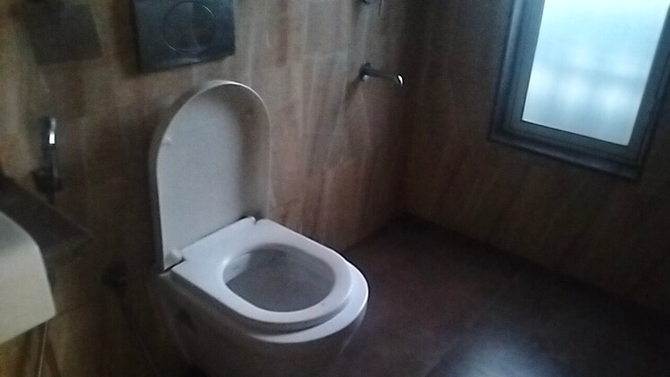 Bathroom, lodha-amara 2 Bedroom 640 Sq.Ft. Apartment In Kolshet Road Thane 9396497