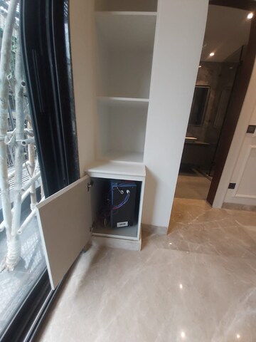 Living Room in 4 BHK Builder Floor at Ansal Sushant Lok I, Sector 43 – for Rent