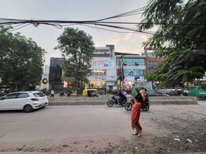 Parking in  Showroom at Aliganj – for Rent