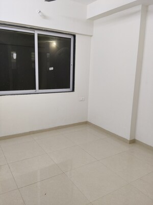 Room in 1 BHK Apartment at Alliance Fortuna Blue, Lower Parel – for Rent