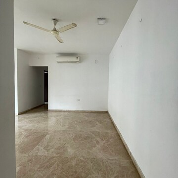 Room in 3 BHK Apartment at Lodha Splendora, Bhayandarpada – for Rent