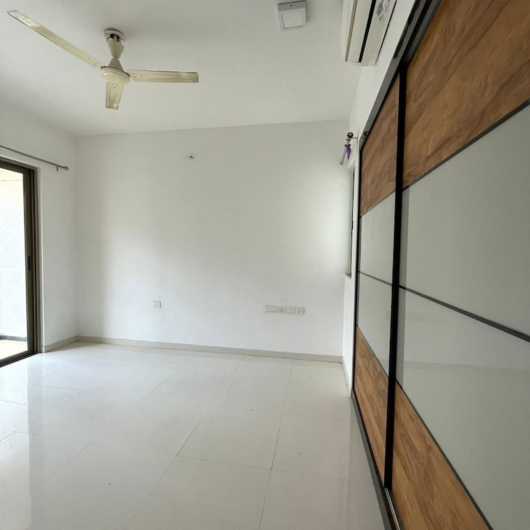 Kitchen, lodha-splendora 3 Bedroom 1124 Sq.Ft. Apartment In Bhayandarpada Thane 9396608