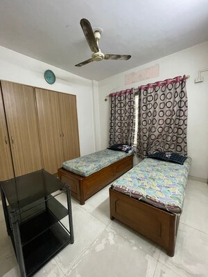 Bedroom in 2 BHK Apartment at Ratnatej Towers, Anand Nagar – for Rent