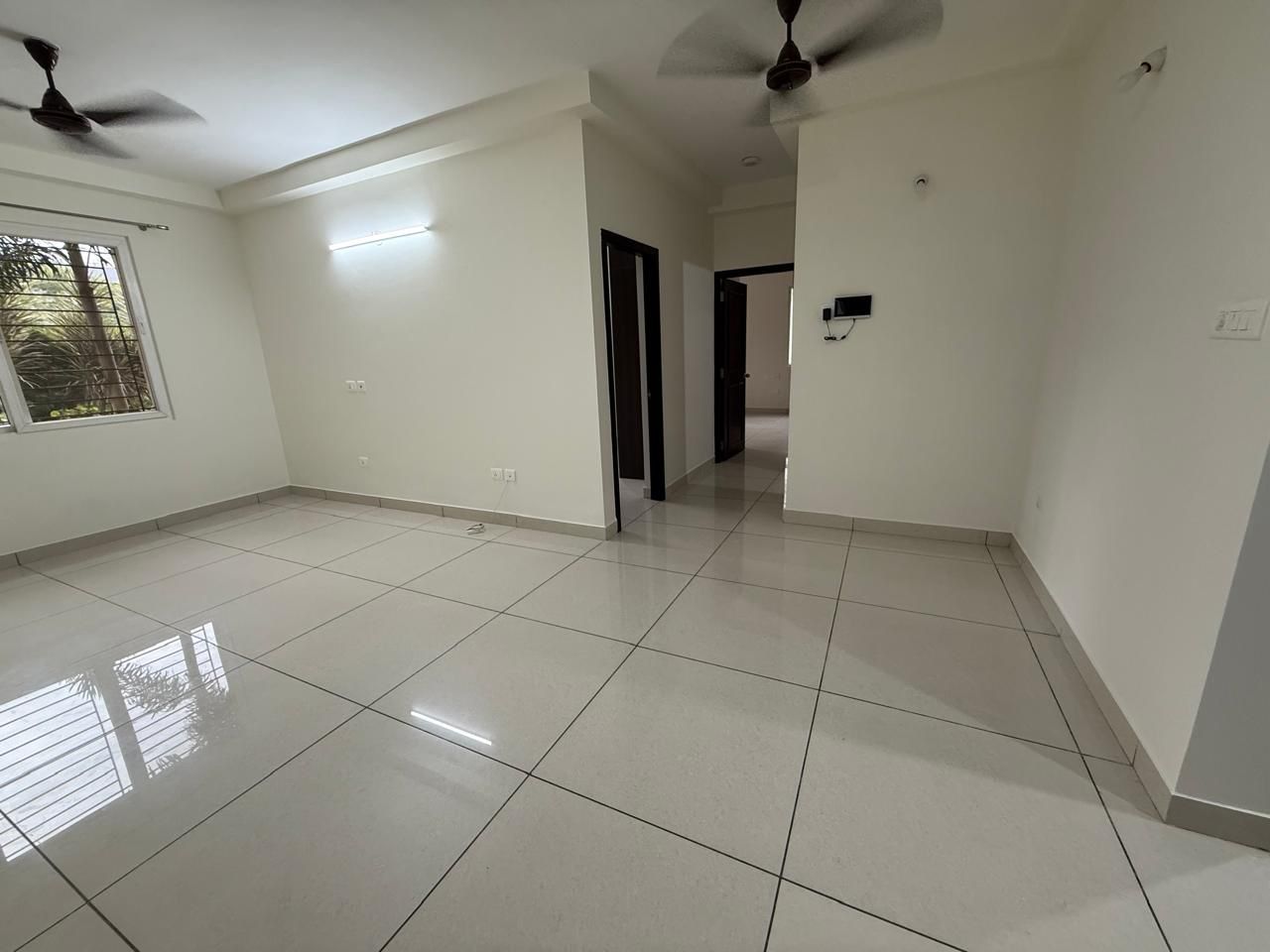 2 BHK Apartment For Rent in Prestige Lakeside Habitat