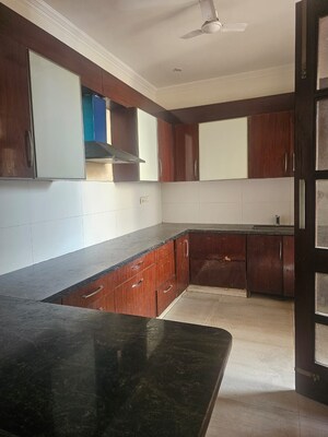 Kitchen in 2 BHK Builder Floor at Sector 31 – for Rent