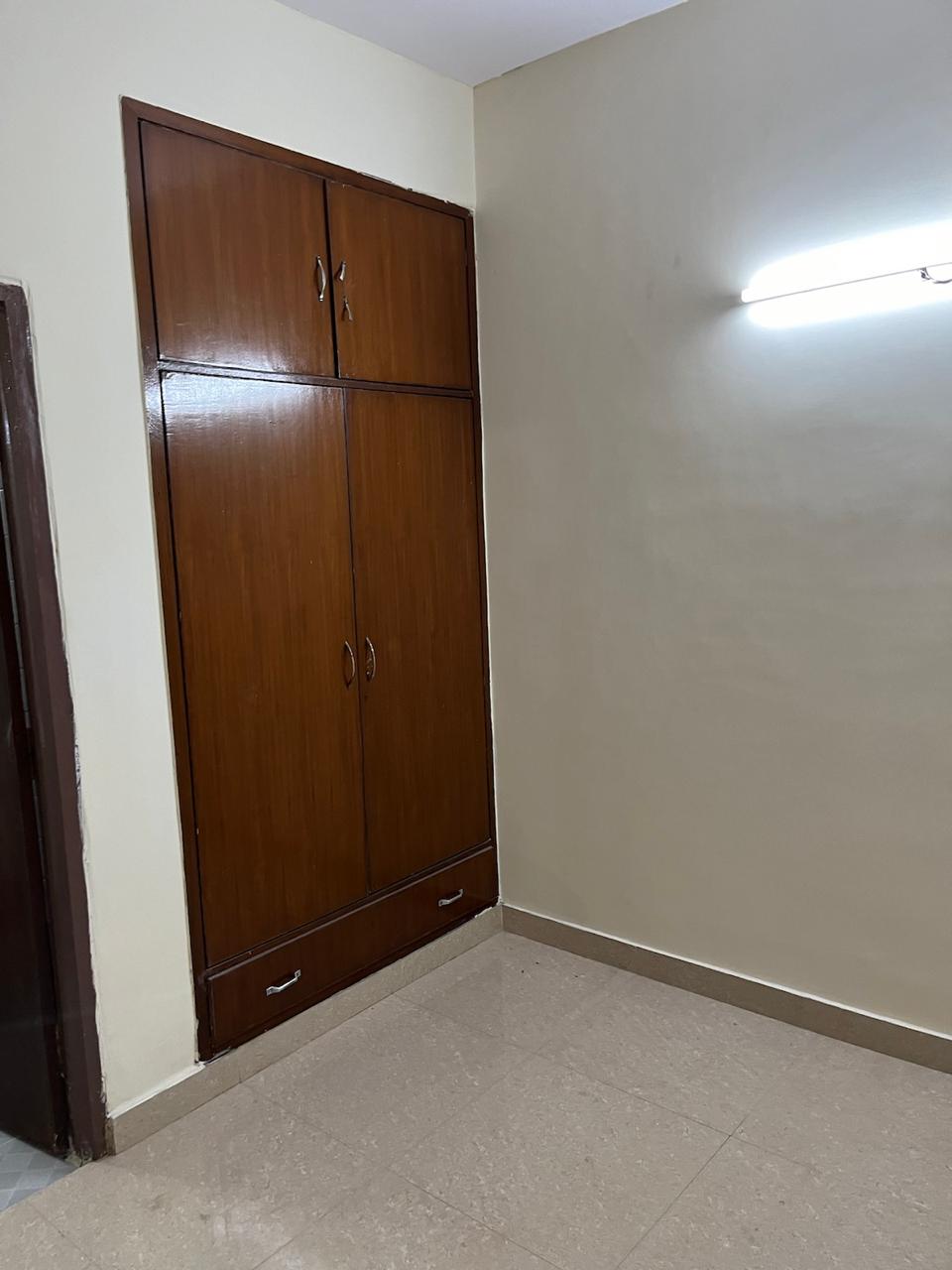 3.5 BHK + Pooja Room Builder Floor For Rent in Mayur Vihar