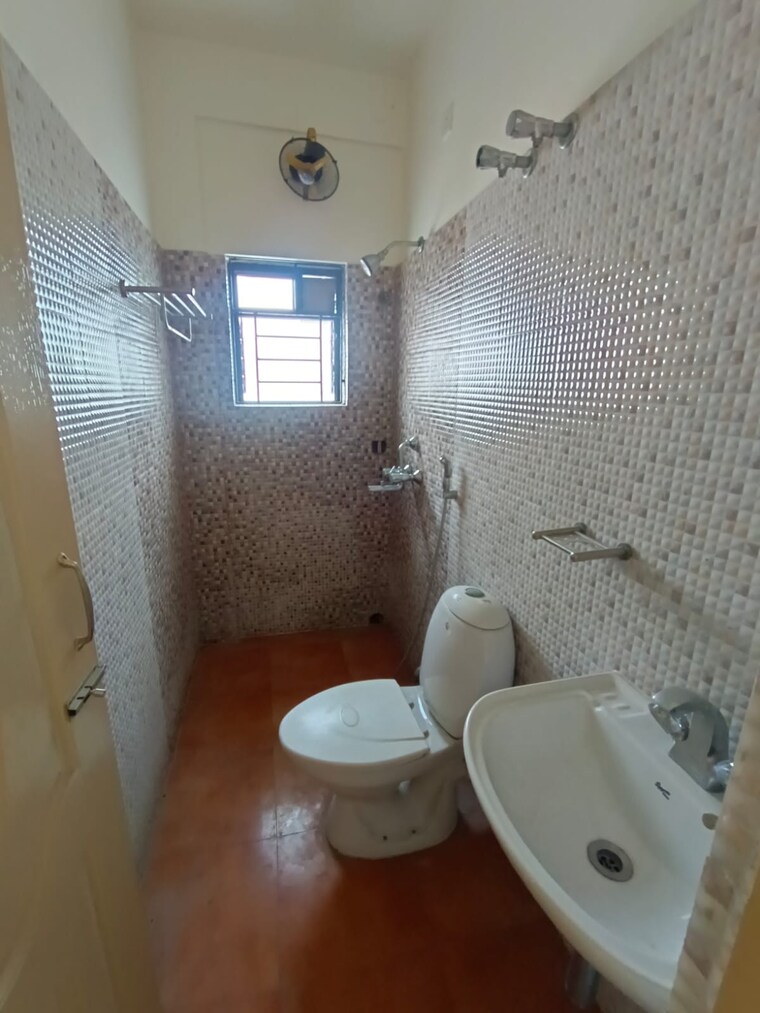 Bathroom, chetla 4 Bedroom 2800 Sq.Ft. Builder Floor In Chetla Kolkata 9396925