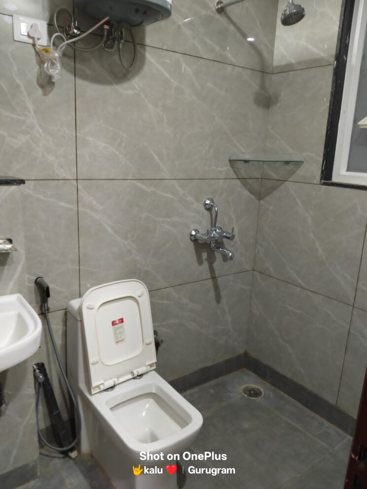 Bathroom, sector 45 1 RK 637 Sq.Ft. Builder Floor In Sector 45 Gurgaon 9396984