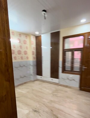 3 BHK Builder Floor For Rent in Shahdara