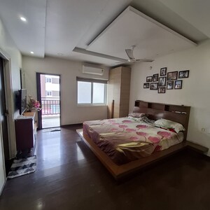 Master Bedroom in 4 BHK Apartment at Vasavi Shanthinikethan, Whitefields – for Sale