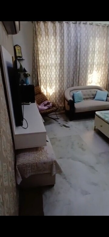 Master Bedroom in 3 BHK Builder Floor at Today Blossoms I, Sector 47 – for Sale
