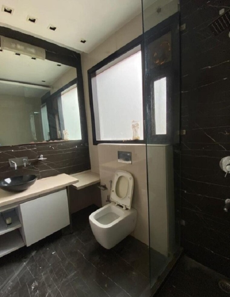 Team Area, dlf phase i 4 Bedroom 571 Sq.Ft. Builder Floor In Dlf Phase I Gurgaon 9397288