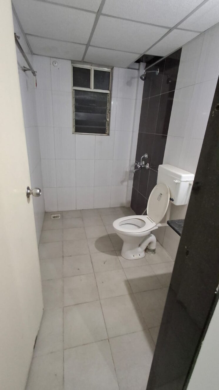 Bathroom, goel-ganga-amrut-ganga 2 Bedroom 1010 Sq.Ft. Apartment In Sinhagad Pune 9397300