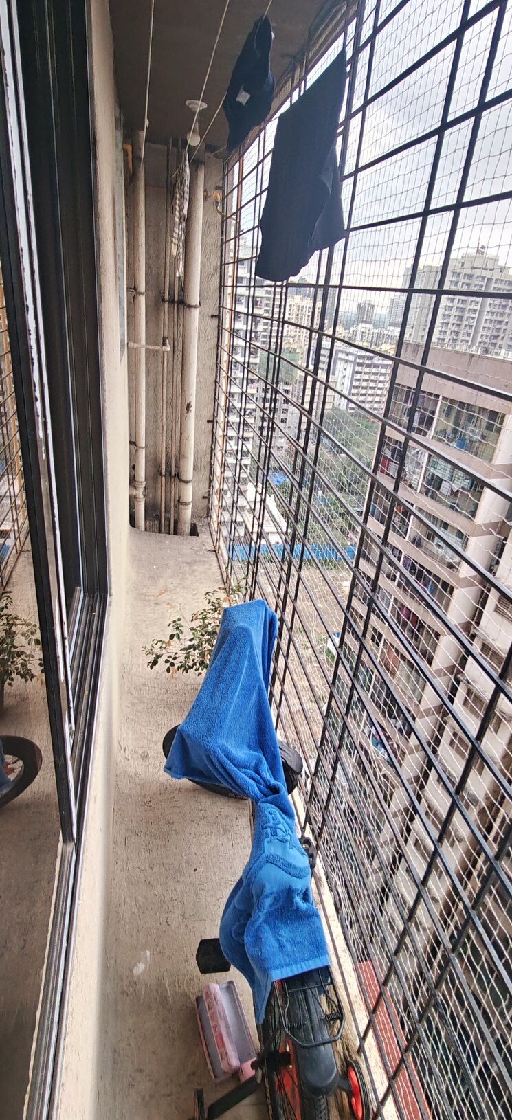 Balcony, kandivali west 1 Bedroom 405 Sq.Ft. Apartment In Kandivali West Mumbai 9397359