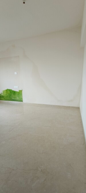 Room in 2 BHK Apartment at Kaveri Heritage, Borivali West – for Sale