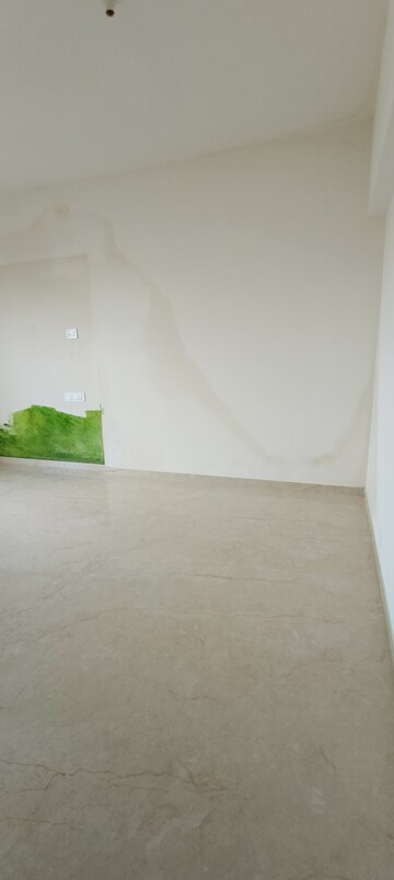 Room in 2 BHK Apartment at Kaveri Heritage, Borivali West – for Sale