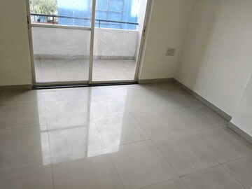 Room in 2 BHK Apartment at Prasun Sarvam, Kharadi – for Rent