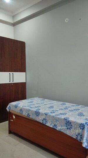 Bedroom in 2.5 BHK Builder Floor at Emaar Gomti Greens Villas, Gomti Nagar – for Rent