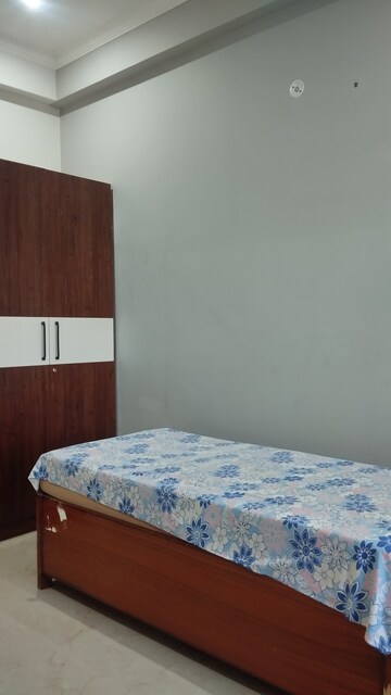 Bedroom in 2.5 BHK Builder Floor at Emaar Gomti Greens Villas, Gomti Nagar – for Rent