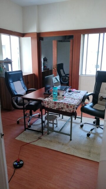 Team Area in 2 BHK Apartment at Hermes Complex, Sangamvadi – for Rent