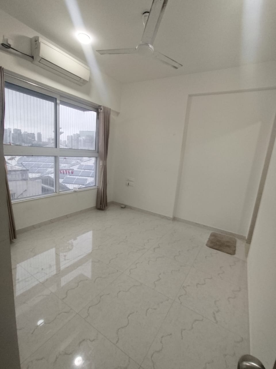 1 BHK + Pooja Room Apartment For Rent in Ajmera Shikhar