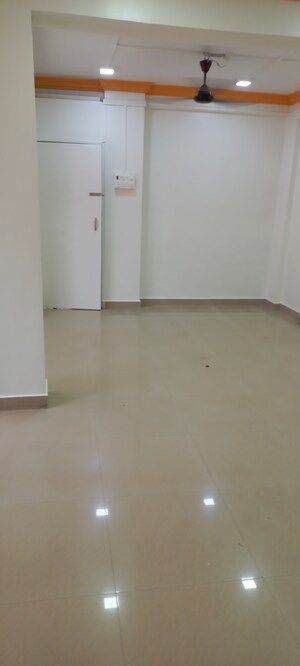 Room in 3 BHK Apartment at Dhankawadi – for Rent