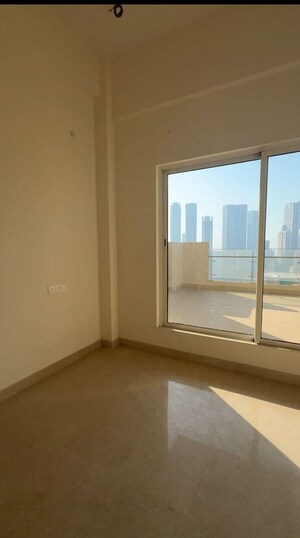 Room in 3 BHK Apartment at Indiabulls Sky Forest, Lower Parel – for Rent