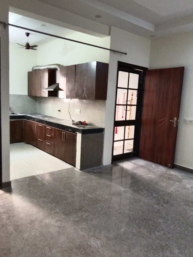 Kitchen, dhakoli 3 Bedroom 122 Sq.Yd. Apartment In Dhakoli Zirakpur 9397420