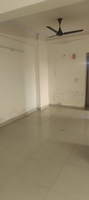 Room in 3 BHK Apartment at Gardenia Gateway, Sector 75 – for Sale