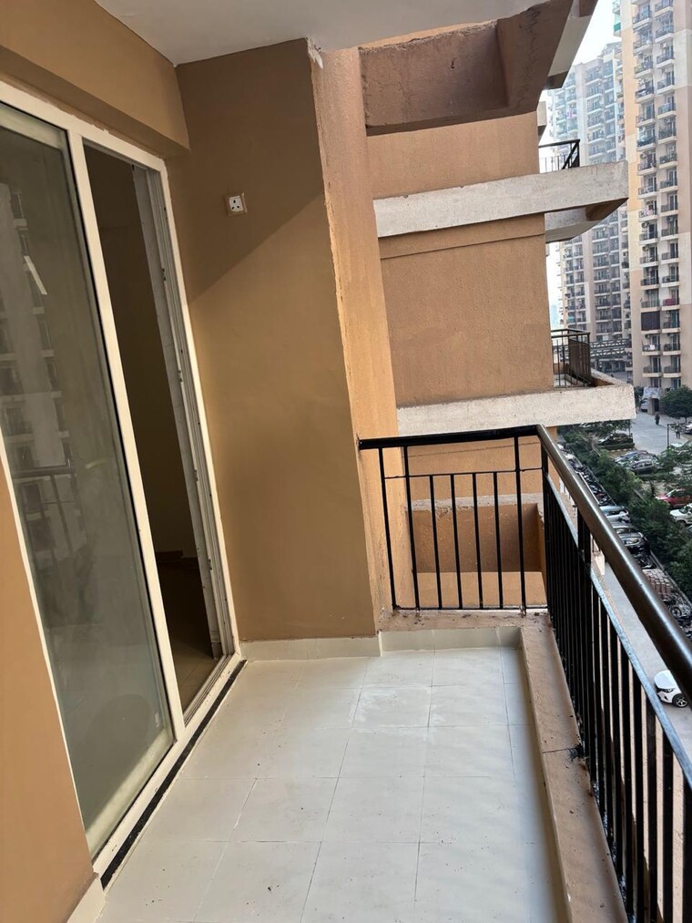 Balcony, panchsheel-greens-ii 2.5 Bedroom 1350 Sq.Ft. Apartment In Sector 16 Greater Noida Greater Noida 9397422