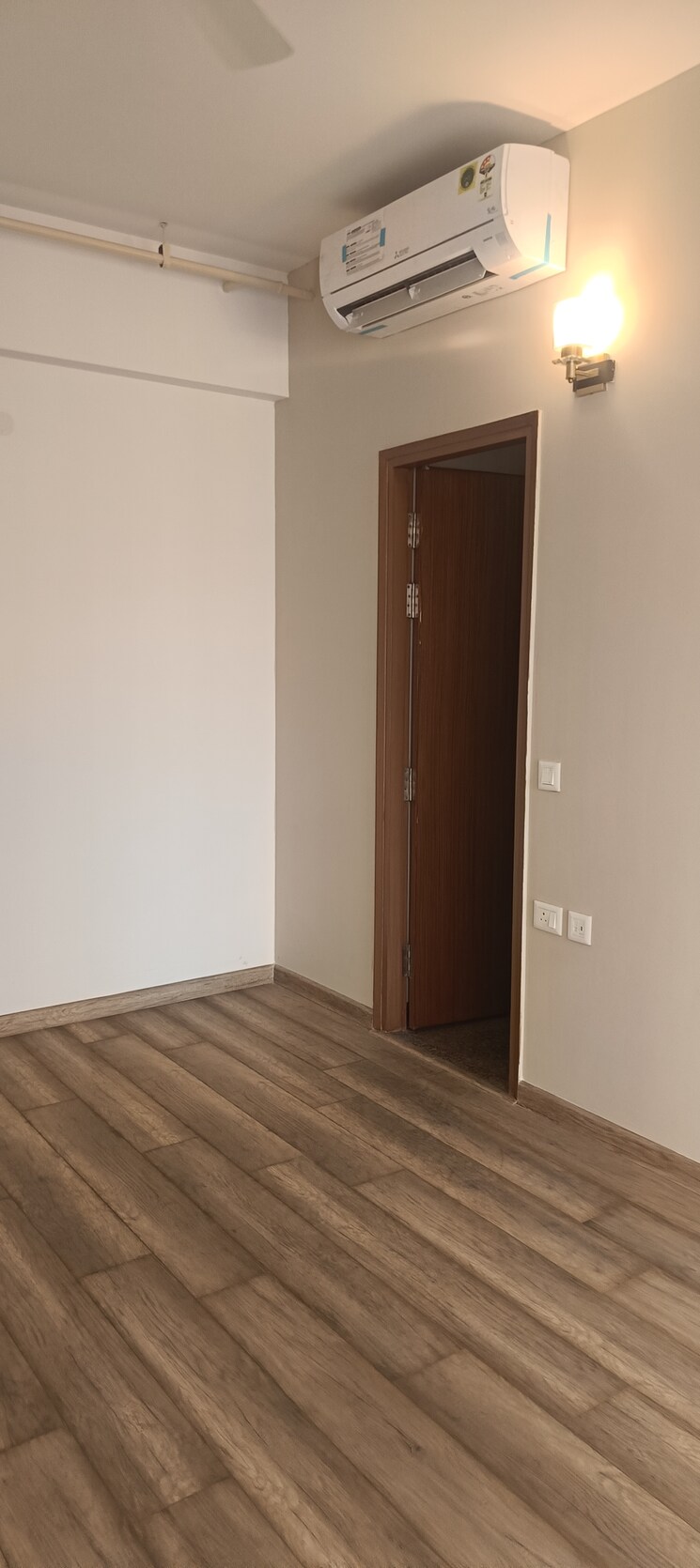 Room, aba-ivy-county 3 Bedroom 1656 Sq.Ft. Apartment In Sector 75 Noida 9397421