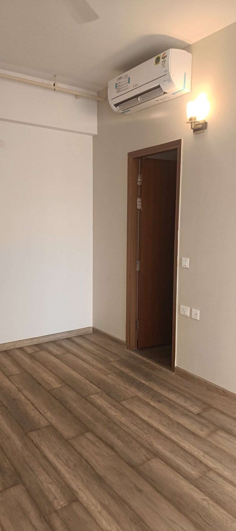 Room, aba-ivy-county 3 Bedroom 1656 Sq.Ft. Apartment In Sector 75 Noida 9397421