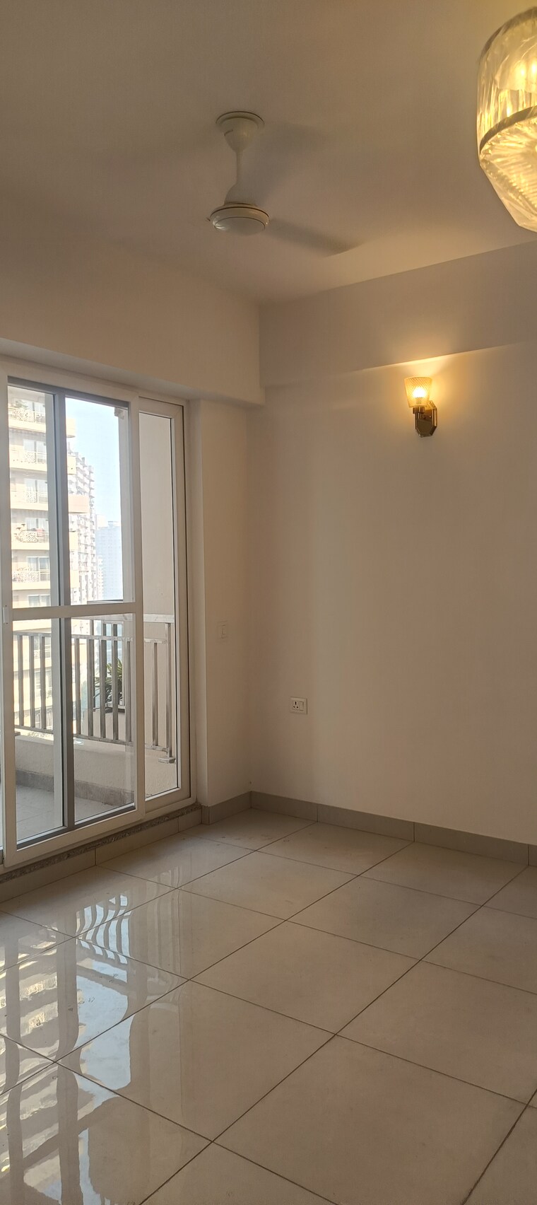 Room, aba-ivy-county 3 Bedroom 1656 Sq.Ft. Apartment In Sector 75 Noida 9397421