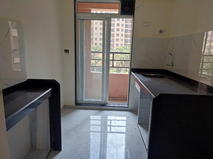 Kitchen, damji-shamji-kalpvruksha-tulip 1 Bedroom 445 Sq.Ft. Apartment In Kasarvadavali Thane 9397424