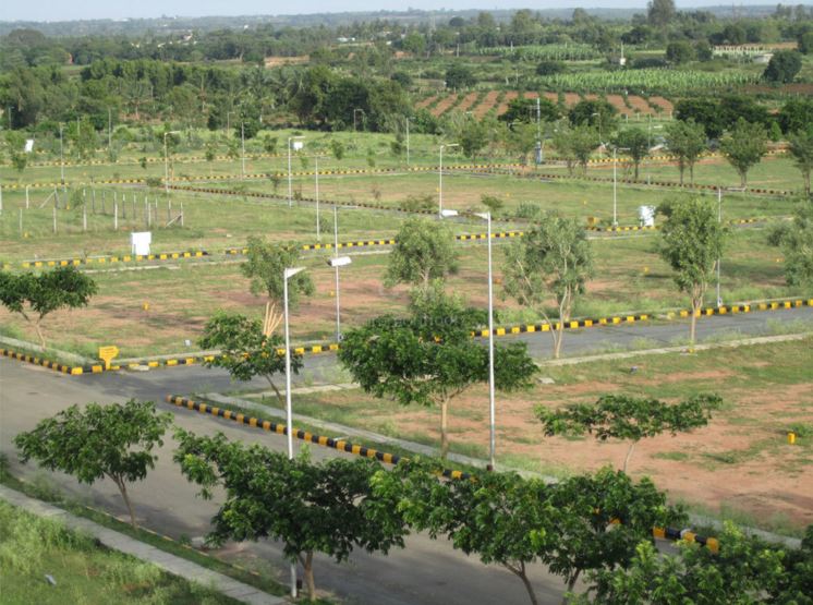 Plot For Sale in Hiranandani Loftline Shankarpalli