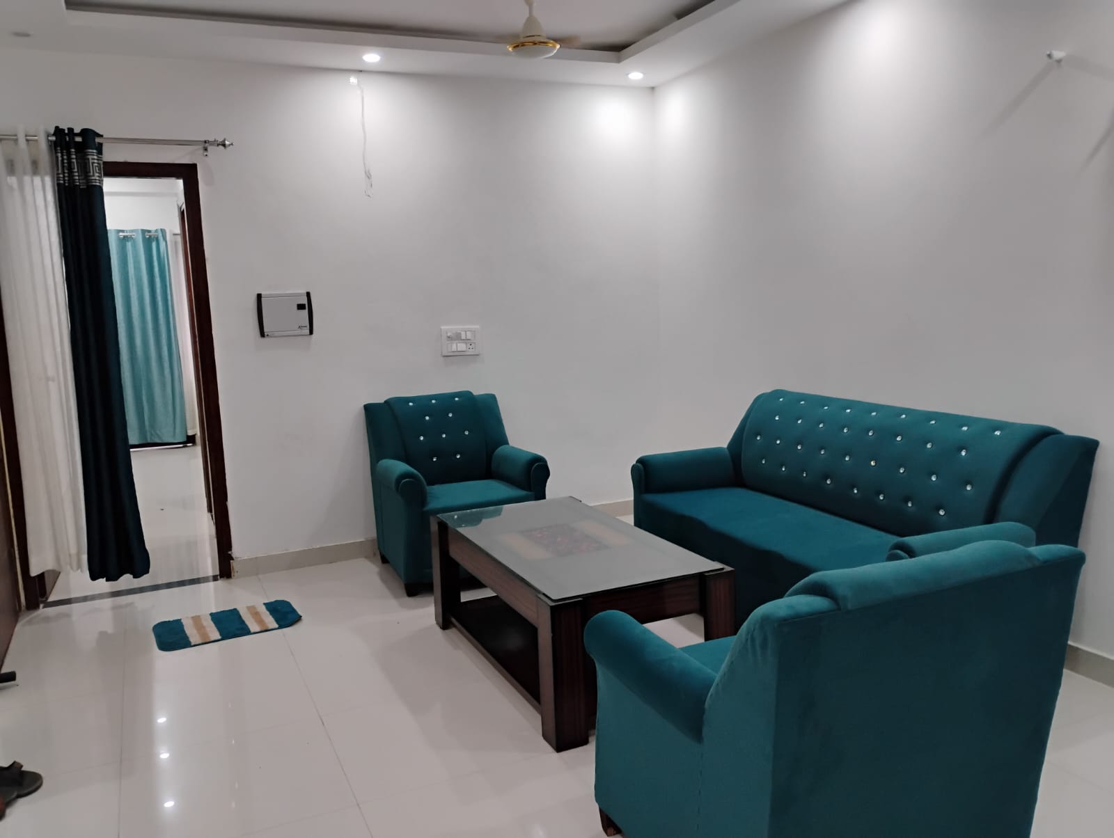 3 BHK + Extra Room Apartment For Rent in Pir Machalla