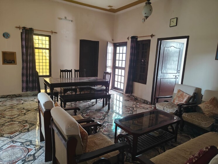 Living Room, gomti nagar 2 Bedroom 2152 Sq.Ft. Builder Floor In Gomti Nagar Lucknow 9397439