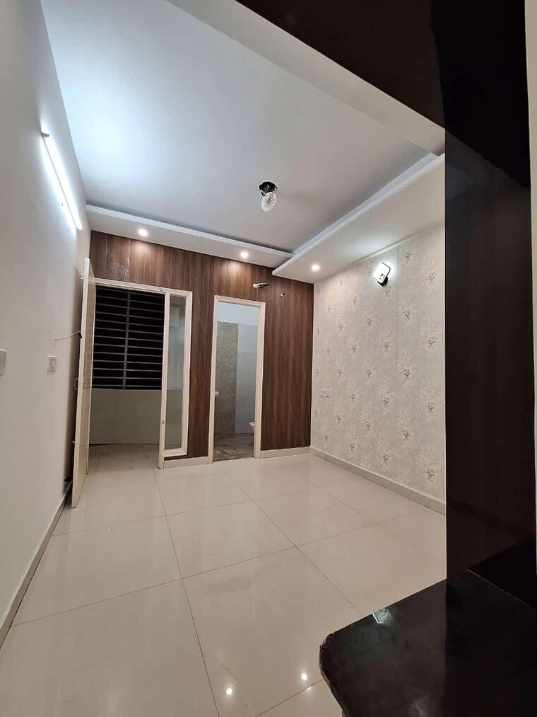 undefined, dhakoli 3 Bedroom 125 Sq.Yd. Apartment In Dhakoli Zirakpur 9397449